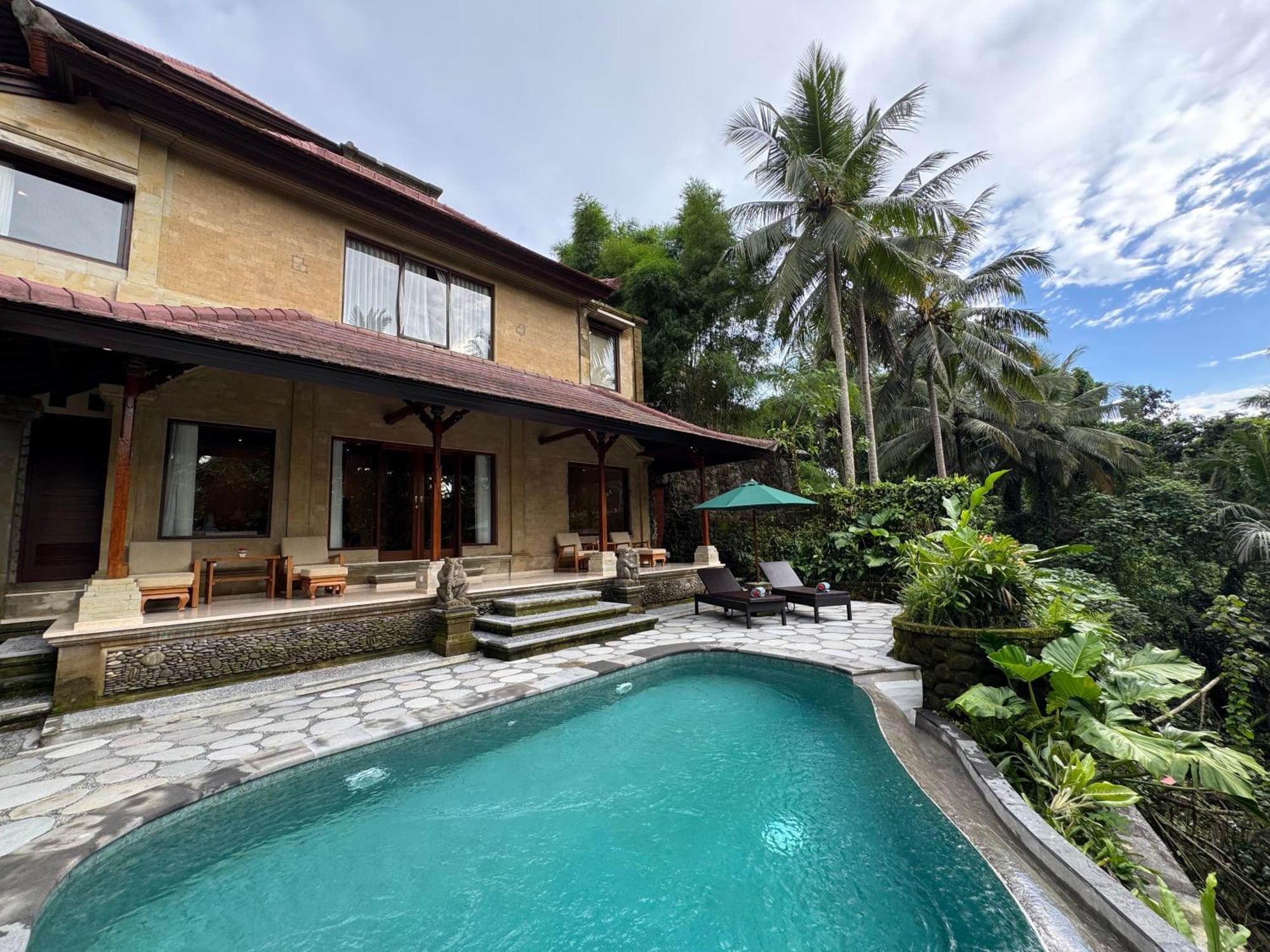 Sakti Garden & Resor 4*